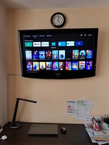 Телевізор Samsung LE40R82B на 40 дюймів + приставка Xiaomi Mi Box S 4K