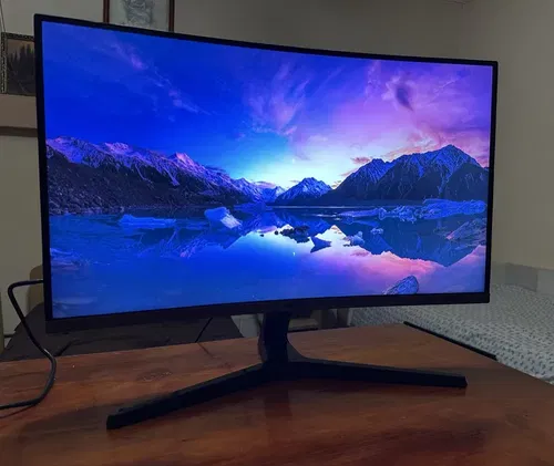 Монитор для игр Samsung 27’’ C27R500