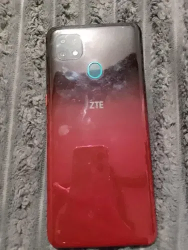 Телефон ZTE Blade 20 Smart 128GB