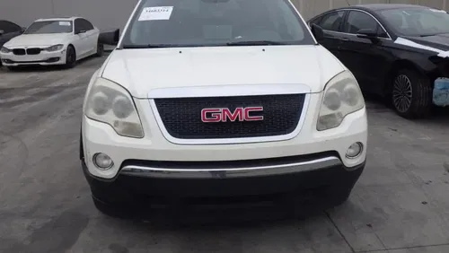 GMC Acadia 3.6L AWD, 3 ряди сидінь — Готовий до поїздок
