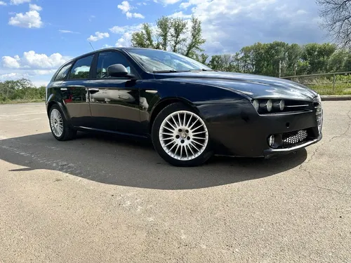 Alfa Romeo 159 2007 – стильний італійський універсал