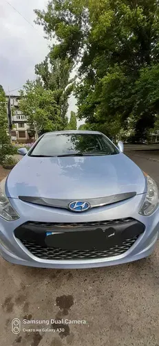 Продається Hyundai Sonata Hybrid 2014 року.