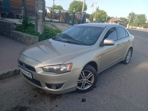 Продаю Mitsubishi Lancer X 2008 року з економічним двигуном 1.5