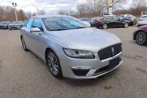 Lincoln MKZ 2019 • 2.0 Бензин • AWD • Сірий • Під пригон із США