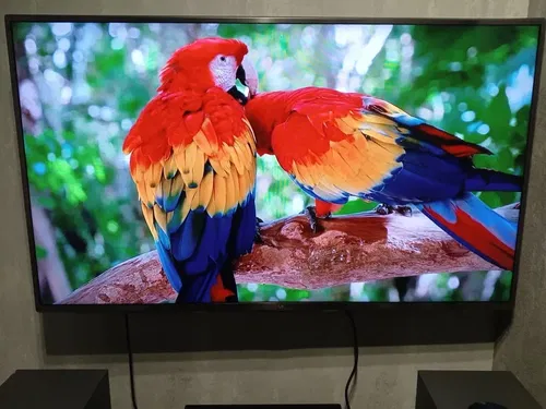 Телевізор LG 47" smart TV WiFi