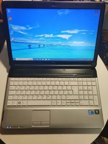 Fujitsu A530 на i3