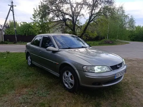 Надійна Opel Vectra з ГБО, не бита, доглянута