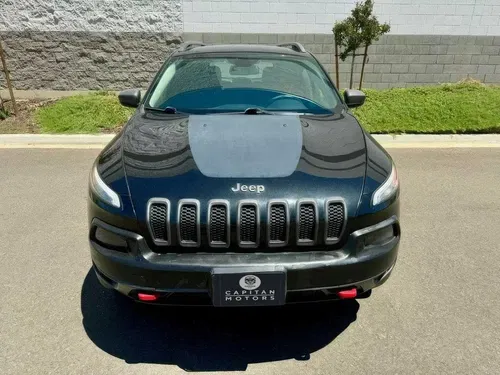 Jeep Cherokee Trailhawk 2014 — відмінний варіант
