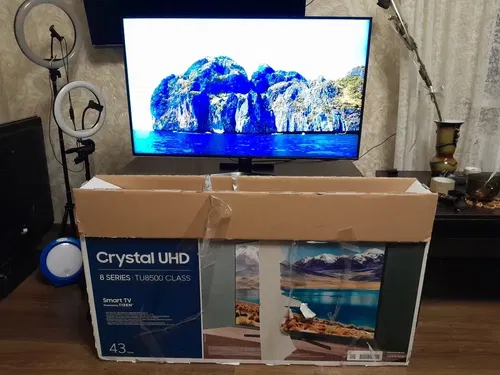 Телевизор SAMSUNG UE43TU8500U
