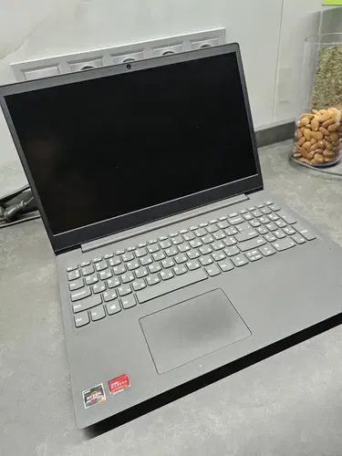 Ноутбук для работы Lenovo V15-ADA Ryzen 5 3500U