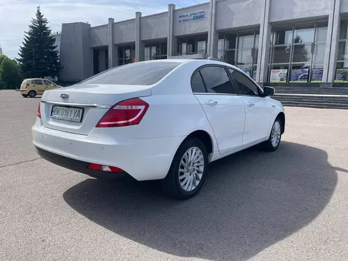 Geely Emgrand EC7