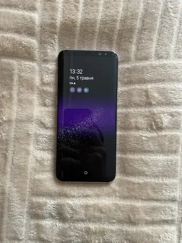 Продаю Samsung s8+ 64 gb
