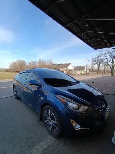 Hyundai Elantra Premium 2014 — динаміка та комфорт у кожній деталі