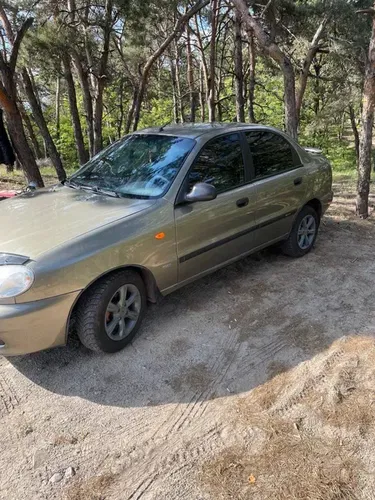 Надійний Lanos 2005 року з газовою установкою