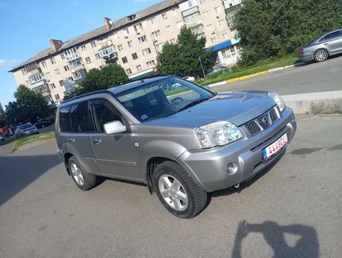 Nissan X-Trail 2.2 turbo 4×4, 100 кВт — найпотужніша версія