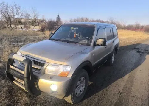 Mitsubishi Pajero 2004 — Військовий, повний привід, капремонт двигуна та турбіни