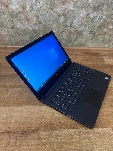 Ноутбук Dell Vostro 15 3559, i7-6500u, 8 Gb DDR3,256 Gb SSD,IPS FullHD