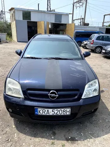 Opel Vectra універсал 2004 року з дизельним двигуном 1.9 л.