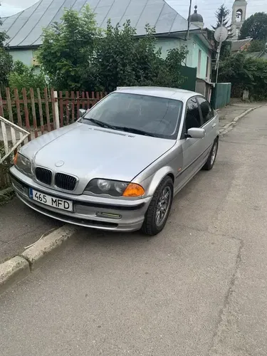 BMW 3 Серія 2001  Задній привід 300 тис. км  Бензин