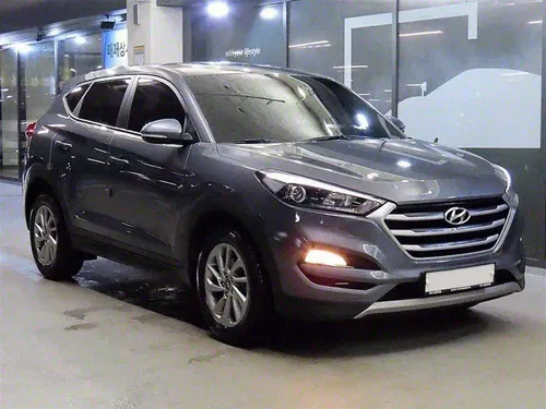Hyundai Tucson 2016 року з дизельним двигуном 2.0 л — надійний та економічний кросовер