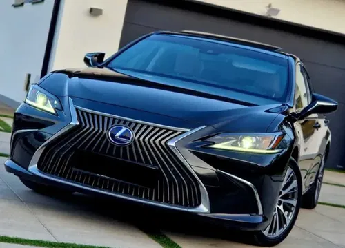 Lexus ES 250 2020 • 2.5L Hybrid • Повний привід