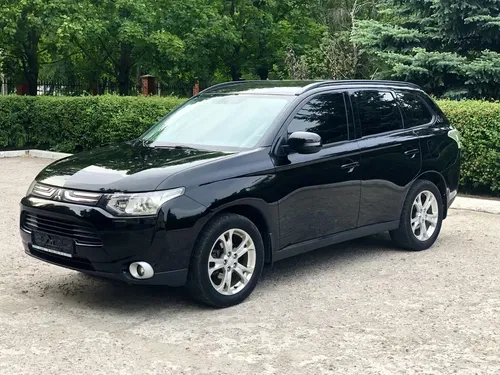 Mitsubishi Outlander 2.4 AWD 2013 – Ідеальний стан, повний привід, не битий