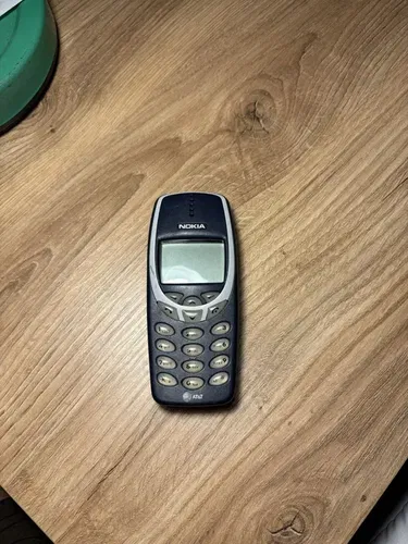 Телефон Nokia 3310 як нова