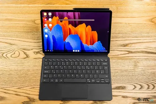 Розпродаж Планшет з клавіатурою Samsung Galaxy Tab 10 дюймів Black