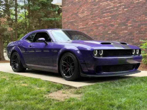 Dodge Challenger 2019 — купе в ідеальному стані, під замовлення