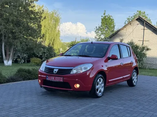 Червоний Dacia Sandero 2008 з Німеччини