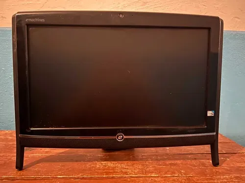 Моноблок Acer eMachines EZ1700