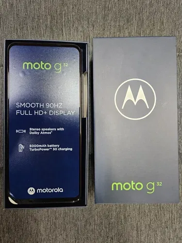Продам нові телефони motorolla g32 6/128