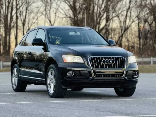 Audi Q5 2016 | 2.0 бензин | quattro Premium Plus | Під пригон із США