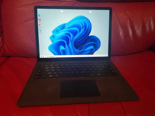 Ультрабук Surface Laptop 2 i7-8650u/16GB/512GB/13.5" QHD /1.25 кг
