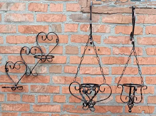 Кашпо кованые для цветов.