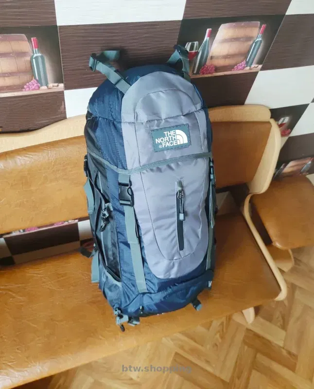 Туристический рюкзак North Face Electron 60L - btw.shopping