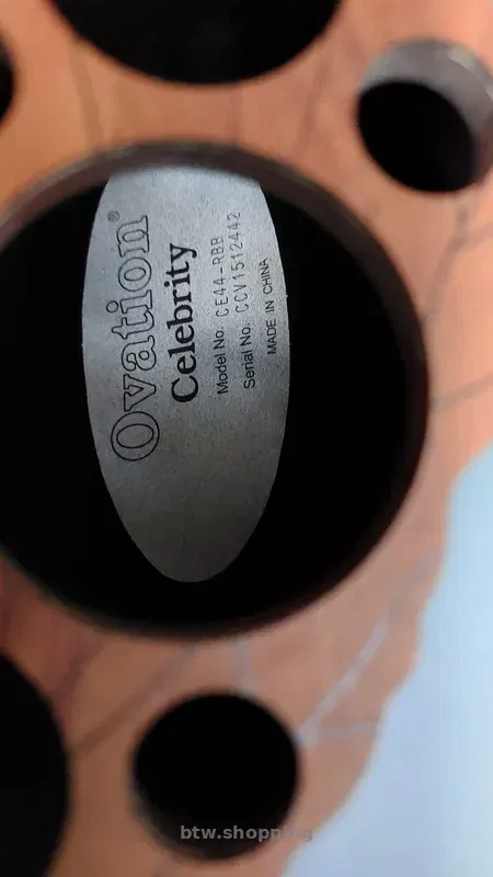 Електроакустична гітара Ovation з чохлом - btw.shopping