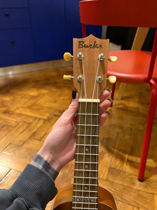 Укулеле з натурального дерева - btw.shopping