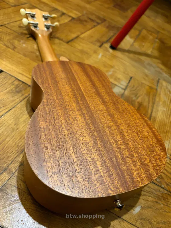 Укулеле з натурального дерева - btw.shopping