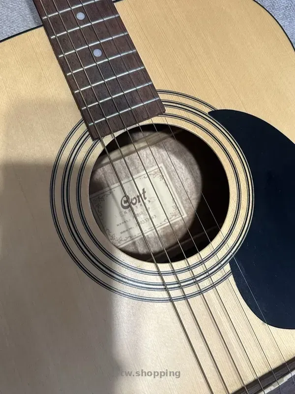 Акустична гітара у відмінному стані для новачка - btw.shopping