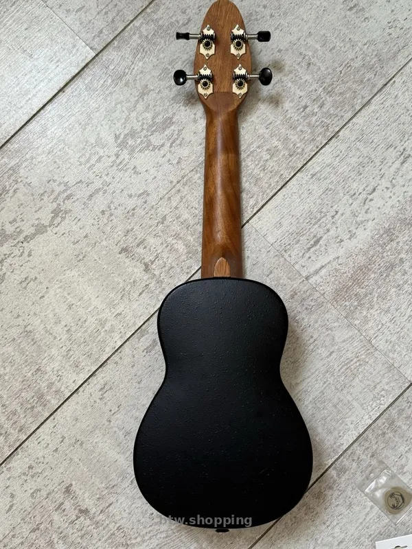 Укулеле Keiki K2SS в идеальном состоянии + тюнер и медиатор - btw.shopping