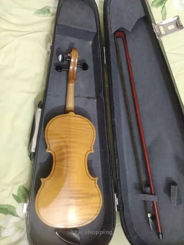 Продам скрипку 1/8 в хорошем состоянии - btw.shopping