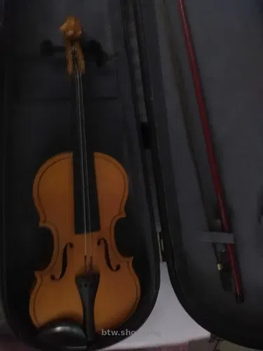 Продам скрипку 1/8 в хорошем состоянии