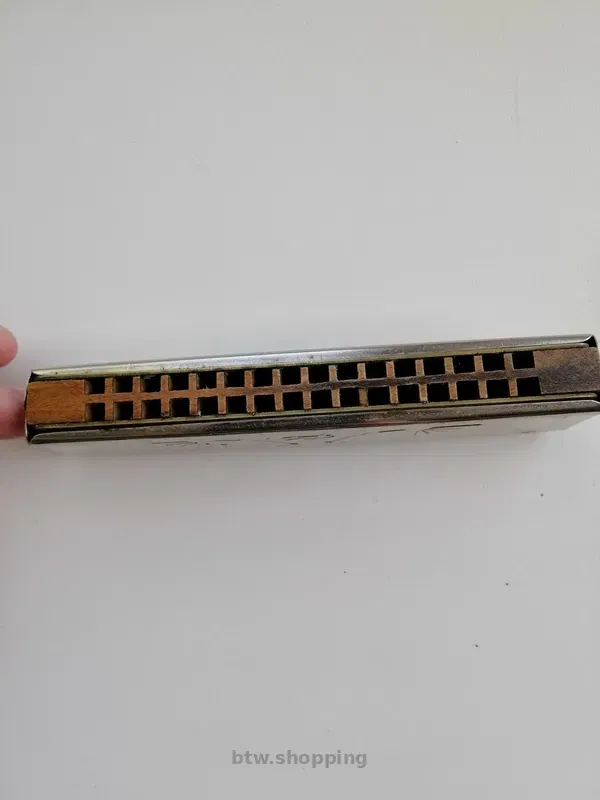 Советская губная гармошка на 32 язычка с уникальным дизайном - btw.shopping