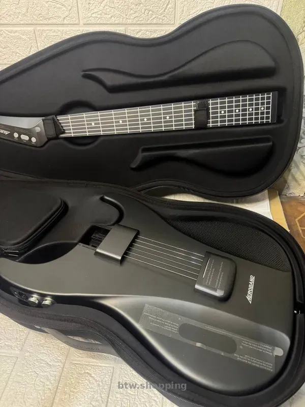 Електронна гітара з силіконовою накладкою та MIDI-підключенням - btw.shopping