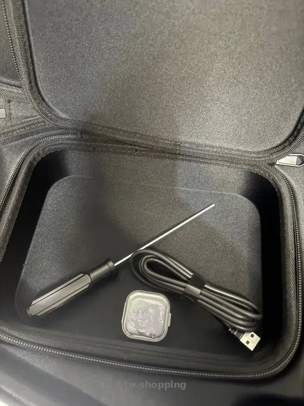 Електронна гітара з силіконовою накладкою та MIDI-підключенням - btw.shopping