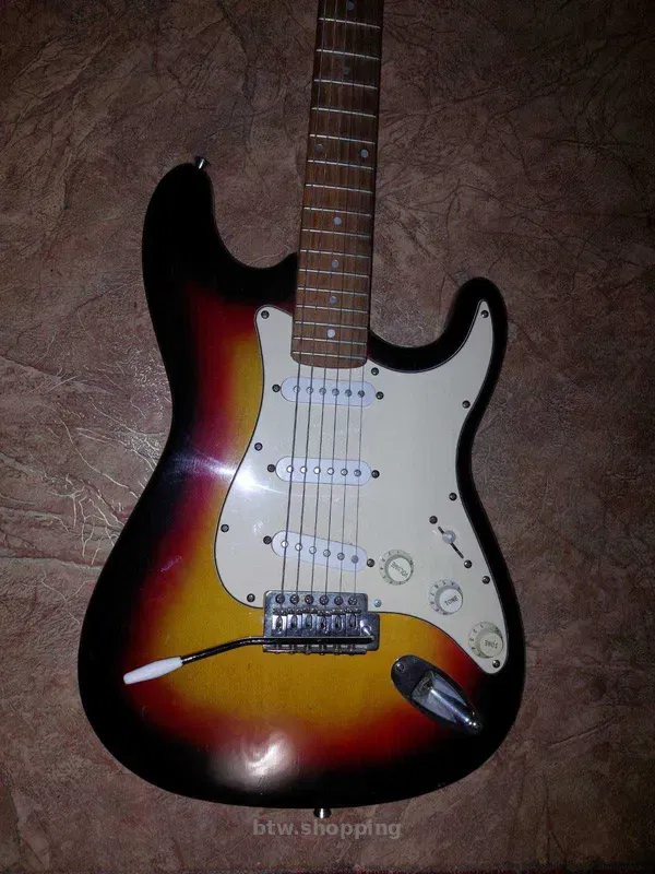 Гитара Phil Pro, в хорошем состоянии, настроена - btw.shopping