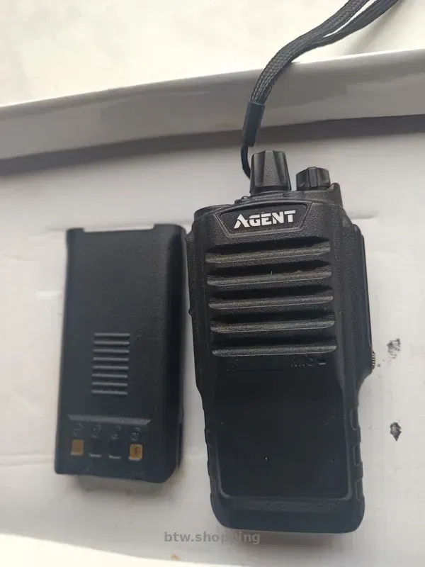 Рация в отличном состоянии, с зарядкой - btw.shopping