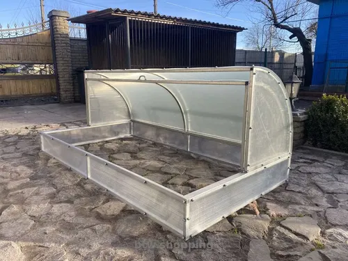 Парник із полікарбонату "Хлібниця", з підставкою.