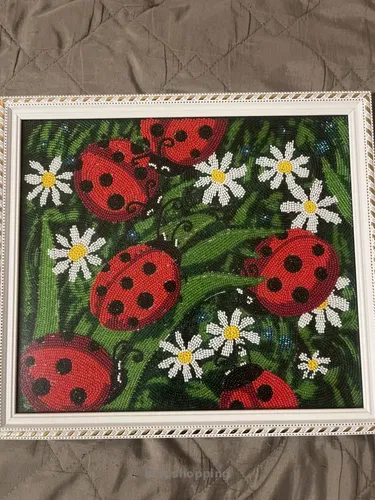 Вишита картина бісером (сонечки)